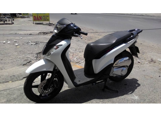 sh150i-nhap-y-dk-2013-mau-trang-den